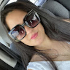 Meet your Posher, Beatriz